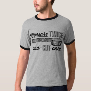 La medida cortó dos veces una vez la camisa