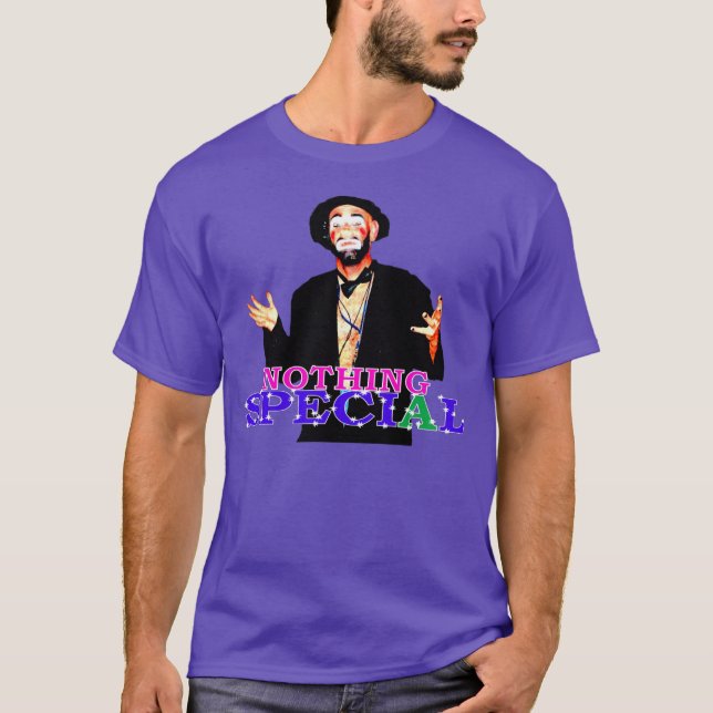 La nueva camiseta de "Nada especial" de los años d (Anverso)