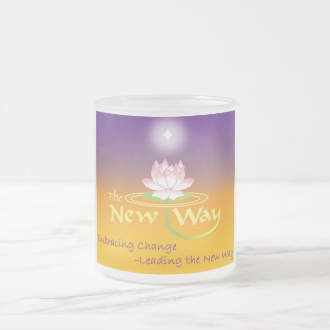 La nueva taza del vidrio esmerilado de la manera (Centro)