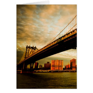 La opinión del puente de Manhattan del lado de