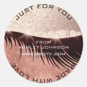 La parodia que te ve: un Pegatina que brilla