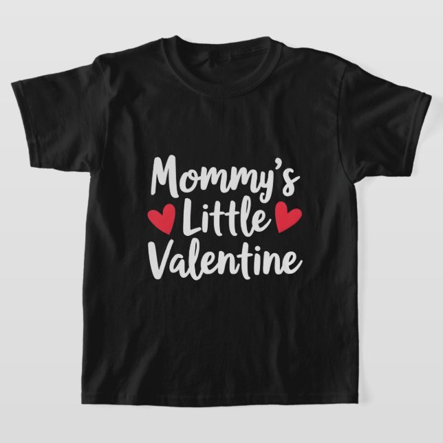 La pequeña camiseta de San Valentín de mamá (Distribución)