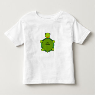 La pequeña tortuga embroma la camiseta