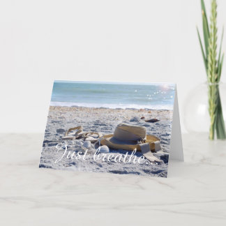 La playa, sandalias, océano, asolea la tarjeta de