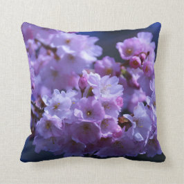 ¡La primavera está aquí! Cojín decorativo