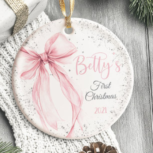 La primera cuqueta de ornamentos navideños del beb
