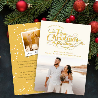 La primera Navidad juntos con guión dorado