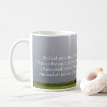 La promesa de dios en la taza de café del arco