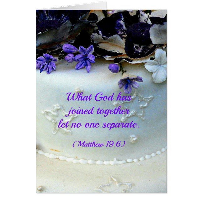 La púrpura florece el pastel de bodas con verso de (Frente)