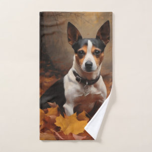 La Rat Terrier en otoño se inspira en las hojas