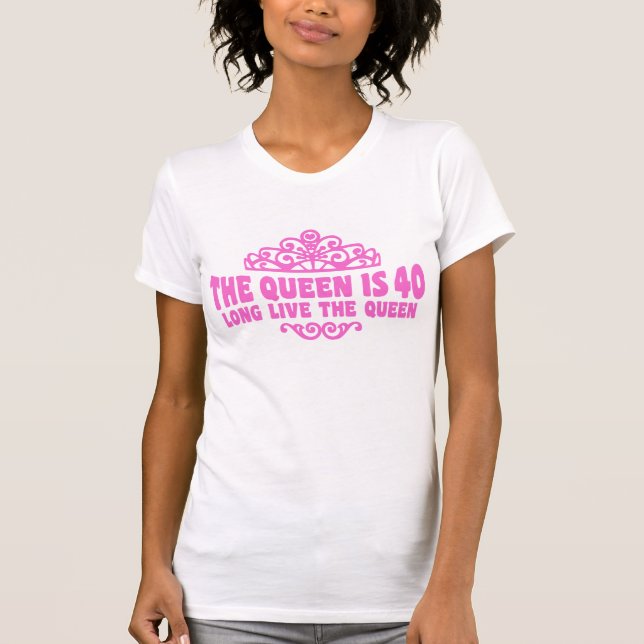 La Reina es una camiseta de 40 (Anverso)