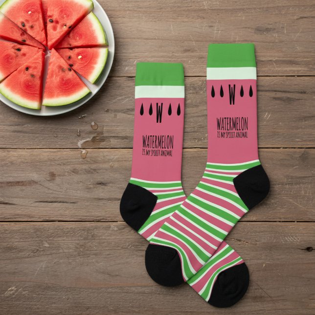 La sandía rosa es mi espíritu calcetines a rayas d (If watermelon is your spirit animal and you love stripy socks, add your initial to these!)