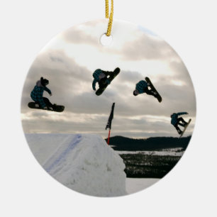 La snowboard engaña los ornamentos