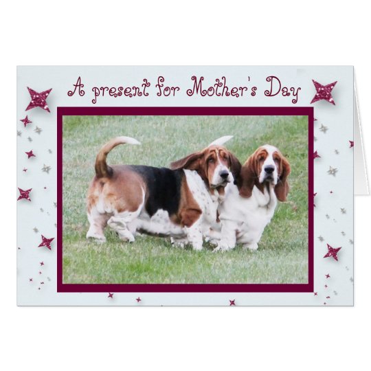 "La tarjeta divertida w/Basset del día de madre"