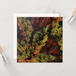 La tarjeta plana de hojas de otoño