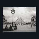 La tarjeta postal de la Pirámide del Vidrio del Lo<br><div class="desc">Postal</div>