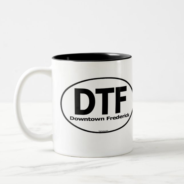 La taza céntrica de DTF Frederick (Izquierda)