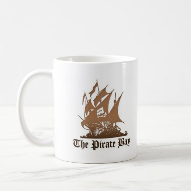 La taza de café de la bahía del pirata (Izquierda)