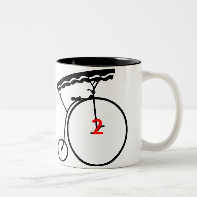 La taza de número dos del preso (Derecha)