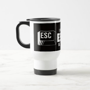 La taza del viaje guarda el presionar de escape