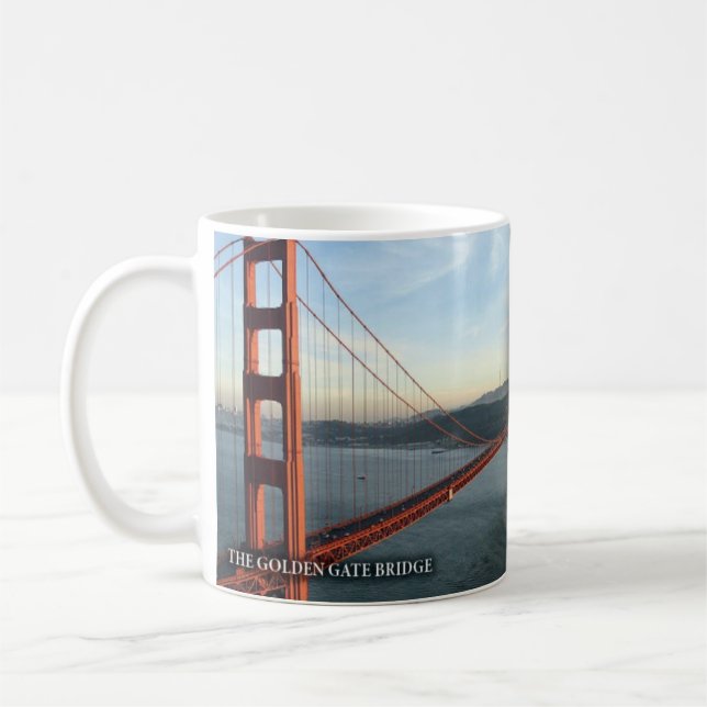 La taza histórica de puente Golden Gate (Izquierda)