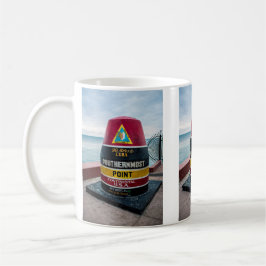 La taza más situada más al sur del punto