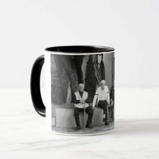 La taza siciliana jubilada de los hombres