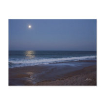 La tranquilidad del océano por la noche, postal