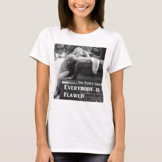 La tumba familiar: Todos son camisetas defectuosas