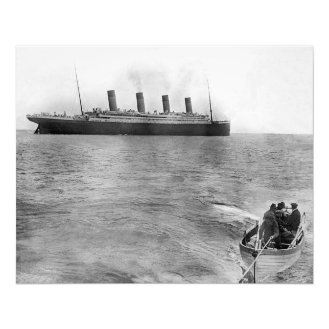 La última foto de la flotación Titanic (Frente)