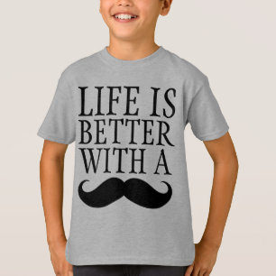 La vida divertida es mejor con una camisa de chico