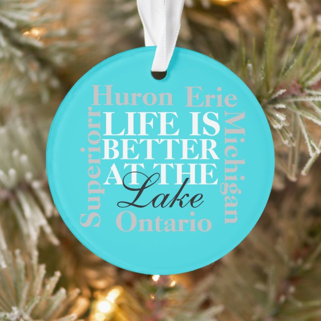 La vida es mejor en el ornamento del lago (Árbol)