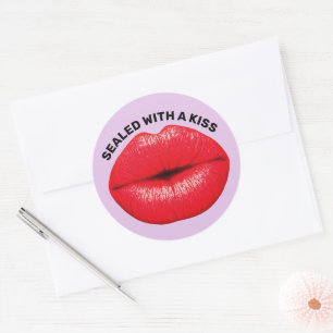 LABIOS CALIENTES ROJOS, SELLADOS CON PEGATINAS DE