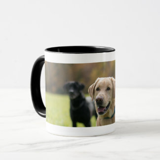Labrador amarillo y negro Negro-Dirigió la taza de