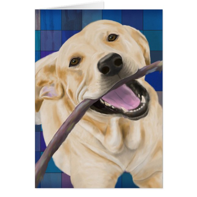 Labrador rubio que sonríe con la alegría, (Frente)