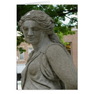 Lady in Stone en Washington, Iowa en toda ocasión