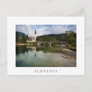 Lago Bohinj con iglesia con postal blanca de Eslov