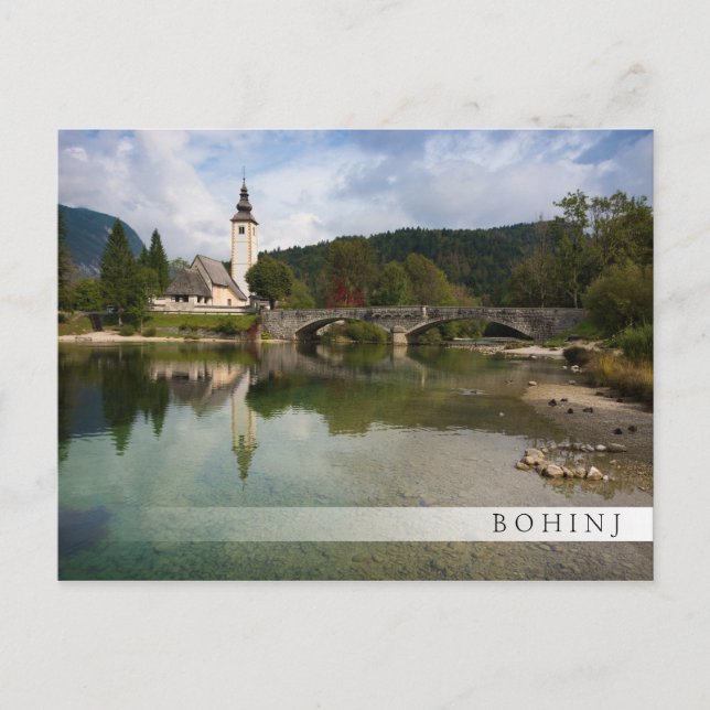 Lago Bohinj con iglesia en Eslovenia bar postal (Anverso)