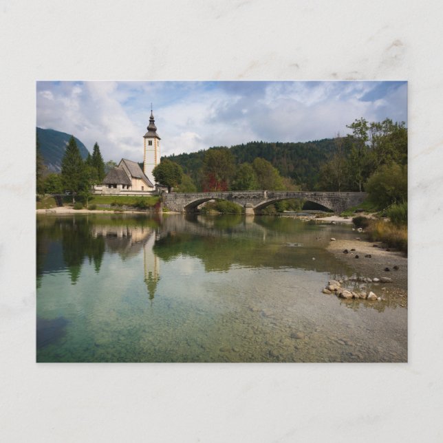 Lago Bohinj con iglesia en postal de Eslovenia (Anverso)