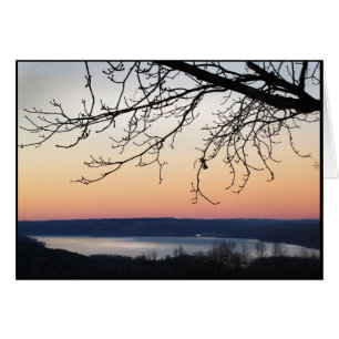 Lago Cayuga en la puesta del sol