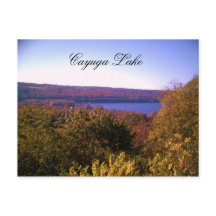 LAGO DE CAYUGA EN LA postal DE OTOÑO