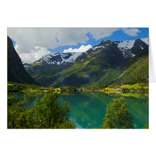 Lago Floen pintoresco, Noruega