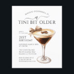 Lámina BARGAIN A Tini bit Older Martini 21º cumpleaños<br><div class="desc">El elegante diseño de moda para una animada celebración de cumpleaños incluye un espresso martini. Un arco bonito y femenino añade un toque festivo.</div>
