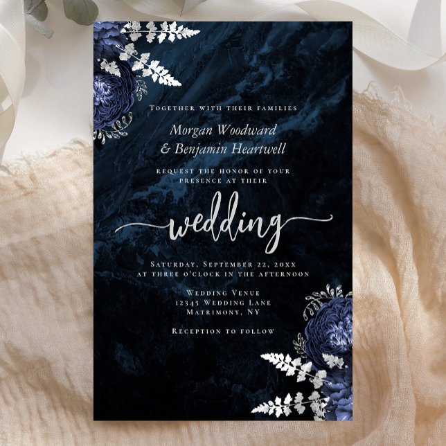 Lámina Budget Navy Blue Silver Floral Wedding Invitation (Subido por el creador)