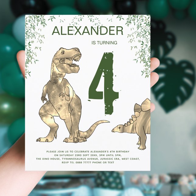 Lámina Dinosaur Boys cuarto Presupuesto Fiesta por cumple (Dinosaur jungle T-Rex and stegosaurus 4th birthday party budget invitation green and brown)