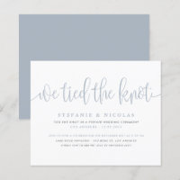 Dusty Blue Calligraphy Hemos Amarrado La Invitació