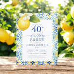 Lámina Elegante floral mediterránea de limón 40 cumpleaño<br><div class="desc">Celebre con estilo con una elegante invitación de cumpleaños floral de limón mediterráneo. Con sus limones amarillos y su frondosa vegetación, este diseño evoca el encanto del Mediterráneo, perfecto para un evento soleado y sofisticado. Los intrincados acentos florales le dan un toque fresco y acogedor, mientras que la tipografía elegante...</div>
