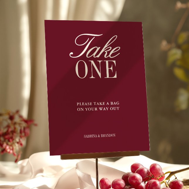 Lámina Elegante Señal de Agradecimiento de Boda Borgoña T (Elegant Burgundy Take One Wedding Favor Sign)