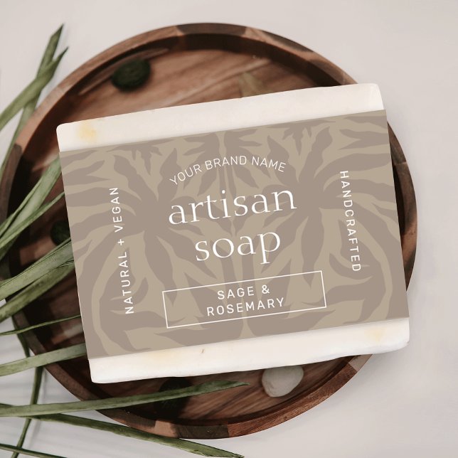 Lámina Envoltura moderna de barra de jabón beige neutra a (Trendy neutral beige soap bar bellyband template with elegant serif fonts and modern layout)
