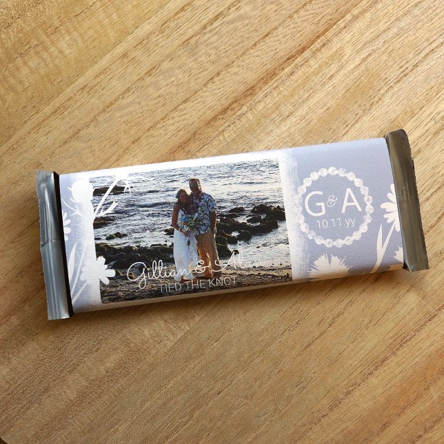Lámina Floral azul claro, Boda fotográfico con barra de v (Light blue wedding candy chocolate bar label, personalized couple photo monogram candy bar wrapper)